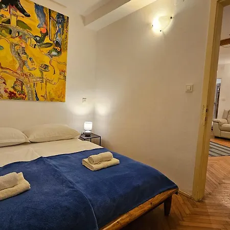 Eufrasiana Apartment *