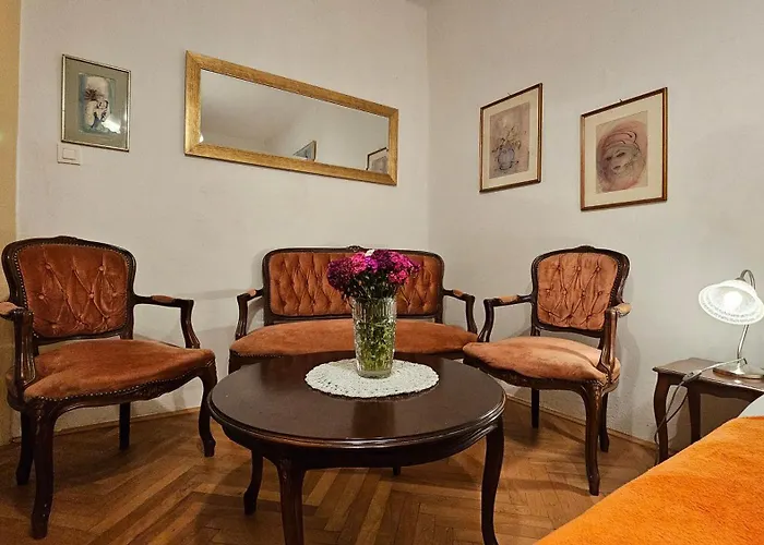 Eufrasiana * 波雷奇